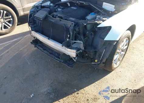 2011 Audi Q5 Premium Plus z USA, uszkodzony, nr VIN WA1LFAFP5BA034903